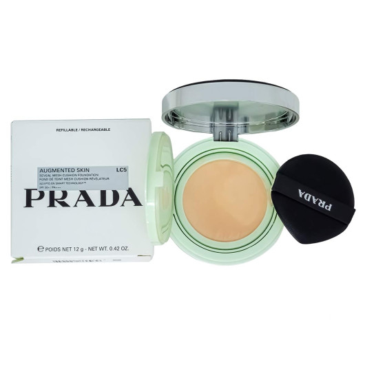 Тональный кушон Prada Augmented Skin Cushion Foundation LC5 (светлый бежевый) Тональный кушон Prada Augmented Skin Cushion Foundation LC5 (светлый бежевый)